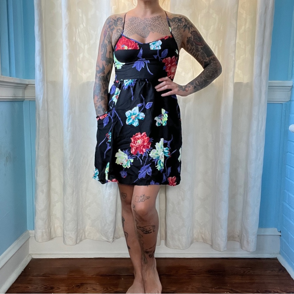 american eagle black floral pocketed mini dress size small